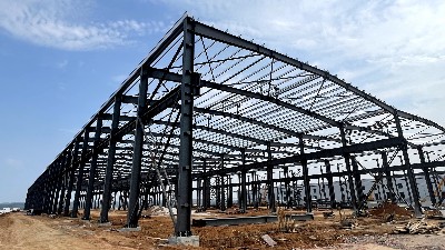 蔚藍(lán)行業(yè)百科：鋼結(jié)構(gòu)廠房施工過程安全措施