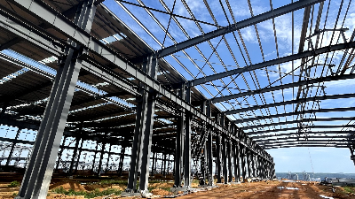 蔚藍鋼構百科：簡單分析鋼結構廠房與傳統廠房建筑對環境的影響